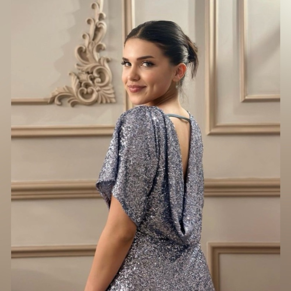 ZARA BLOGGERS’ FAVORITE SHORT SEQUIN DRESS